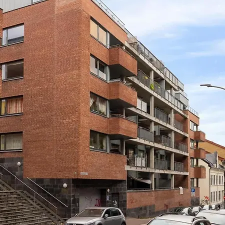Dinbnb L 15min To C Station L Huge Social Space L Balcony