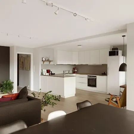 דירה Dinbnb L 15min To C Station L Huge Social Space L Balcony אוסלו